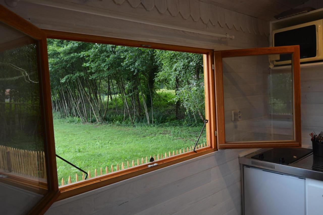 Luxury tent Roulotte Paisible Au Milieu De La Nature